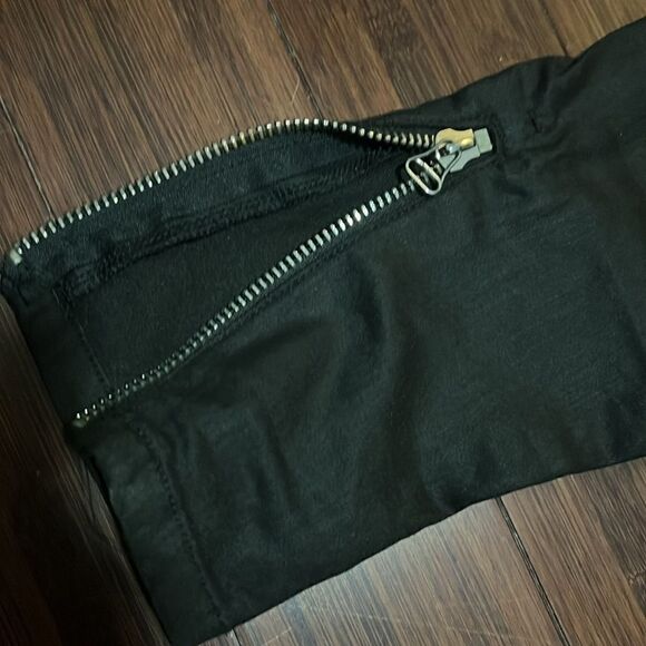 Joes Jegging Jeans - Black Jeans - Bottom Zipper - LIKE NEW - Size Medium - Picture 2 of 4